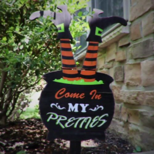 Haunted Hill Farm HHWOODWTCH-0BL - 12